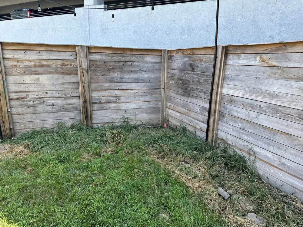 Professional residential landscaping experts serving Louisville, KY - Forest Landscape