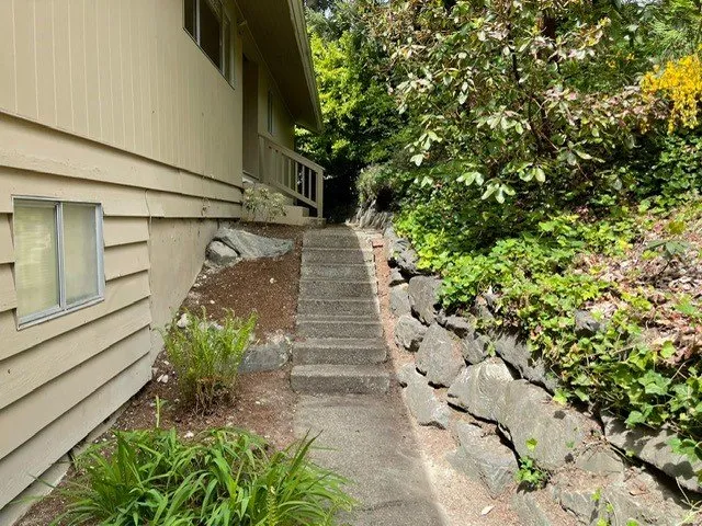 Professional yard cleanup service for year-round maintenance across Lake Stevens, WA - Forest Lawn & Construction Care