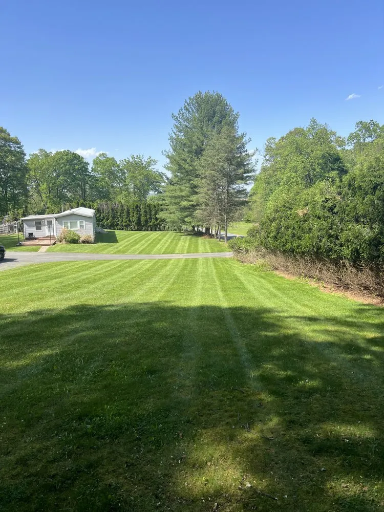Professional lawn mowing service in Kutztown, PA - Forest Ridge Property Services
