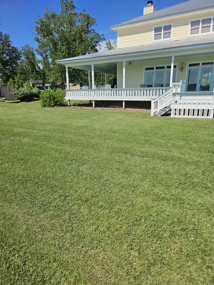 Top-rated lawn mowing service in Ruston, LA - Forever Grateful Contractor