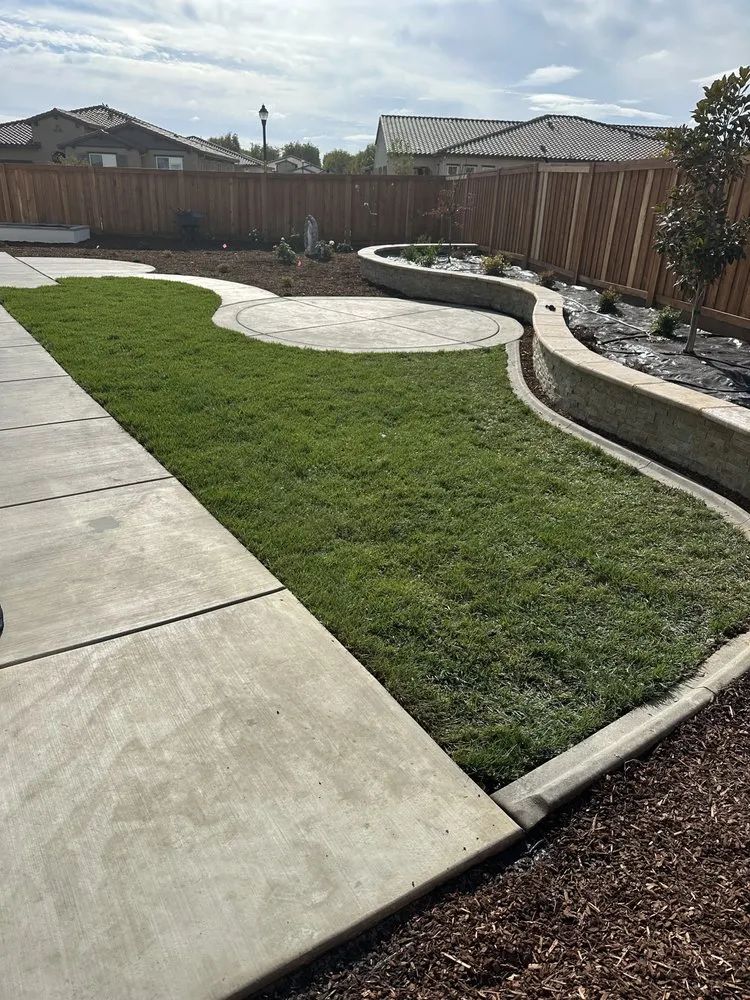 Professional lawn care service in Dixon, CA by Forever Green Cali