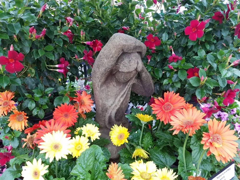 Affordable garden landscaping in Coralville, IA - Forever Green