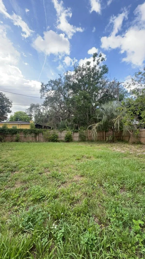 Top-rated lawn mowing service experts serving DeLand, FL - Forever Green