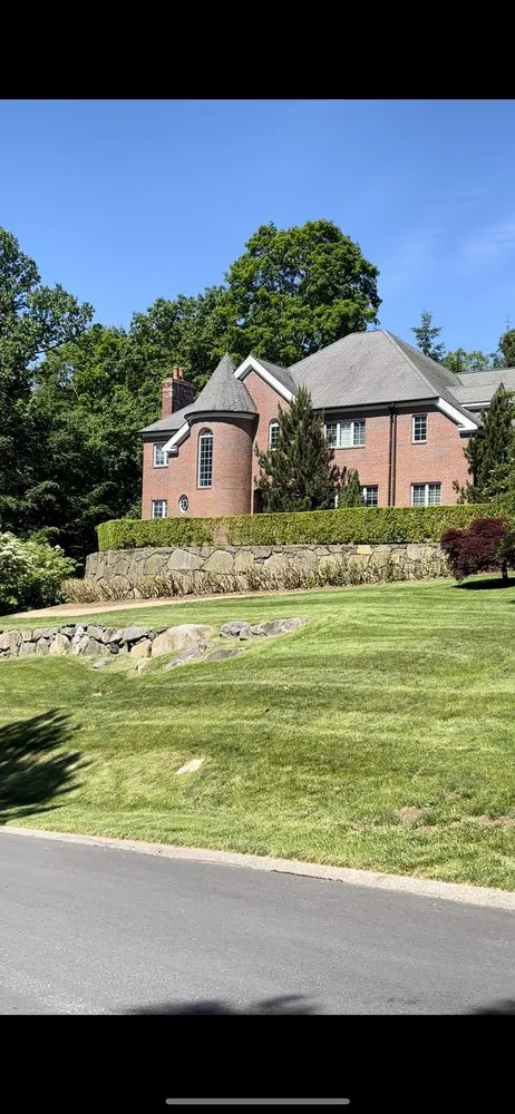 Trusted lawn care service in Mount Kisco, NY - Forever Green Landscape Services