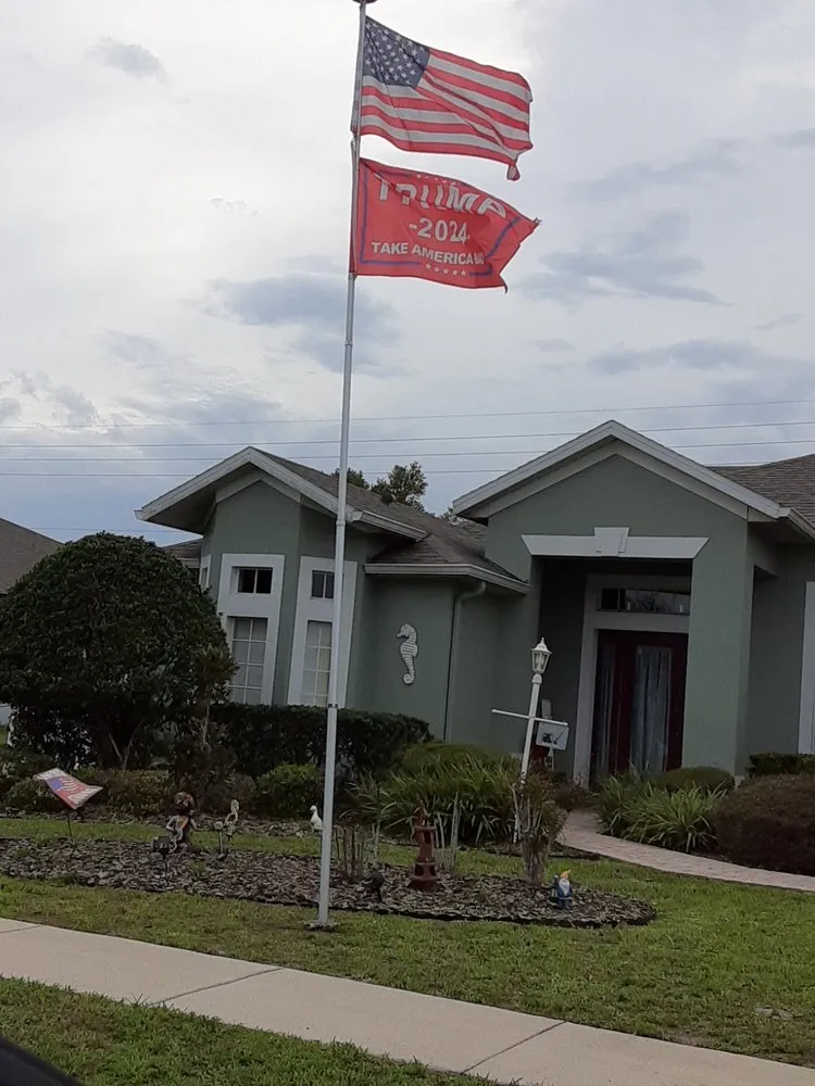 Reliable lawn mowing service experts serving Alafaya, FL - Forever Green Milliani Lawn Care