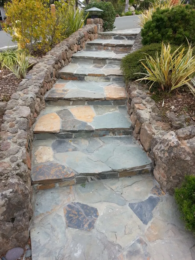Professional garden landscaping experts serving Novato, CA - Forevergreen Landscape & Maintenance
