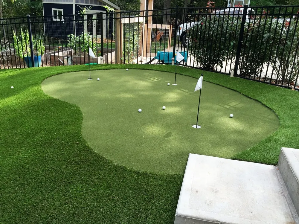 Expert lawn mowing service in De Soto, KS - ForeverLawn Kansas City