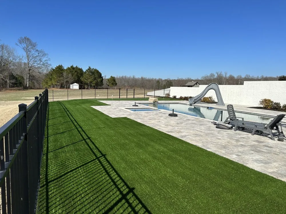 Professional yard maintenance for year-round maintenance across Loganville, GA - ForeverLawn NCGA - Atlanta Artificial Turf