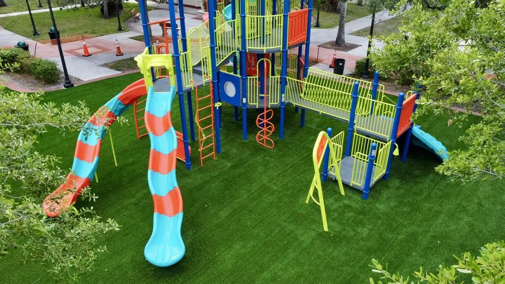 Expert yard cleanup service in West Palm Beach, FL by ForeverLawn