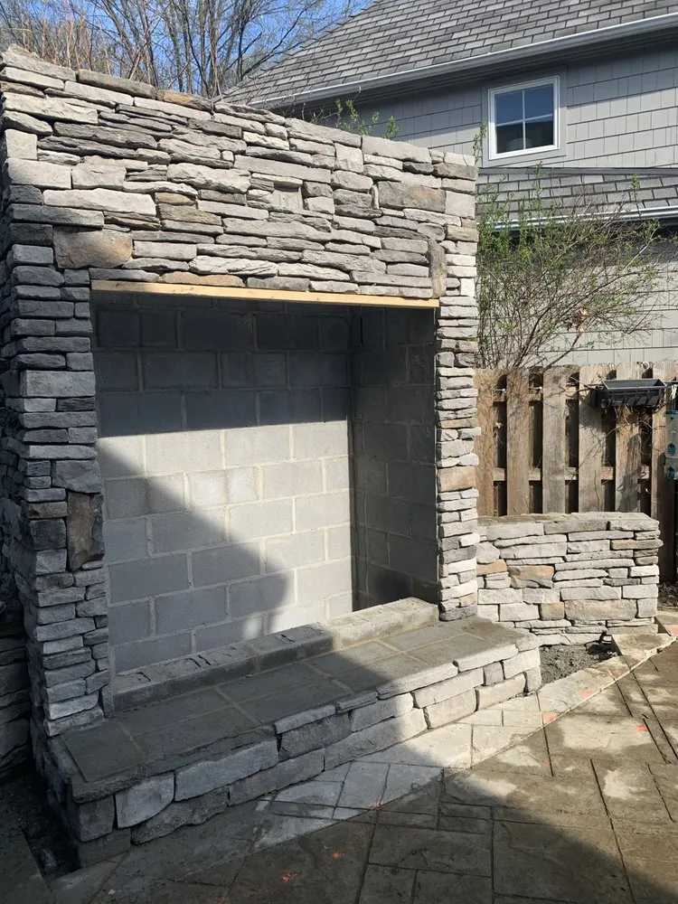 Affordable outdoor landscaping experts serving Lakewood, OH - Forni Landscaping Arts