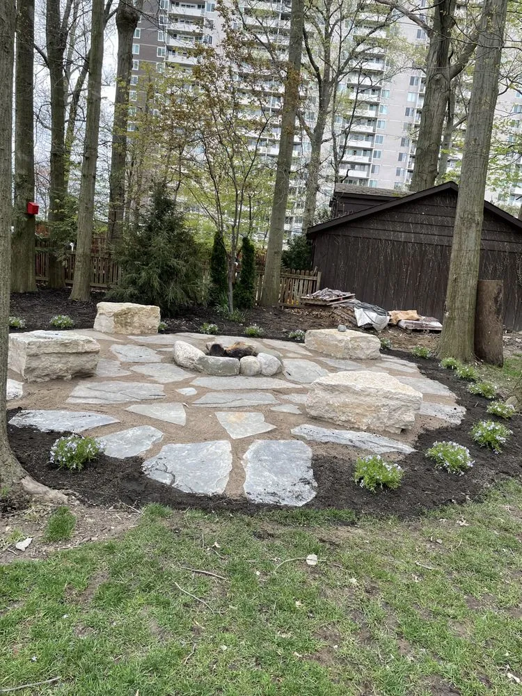 Custom lawn care service for homes across Lakewood, OH - Forni Landscaping Arts