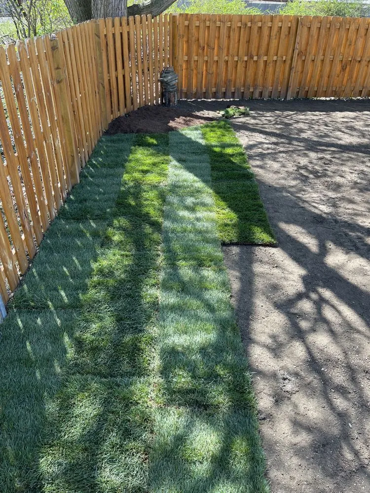 Trusted lawn mowing service experts serving Lakewood, OH - Forni Landscaping Arts