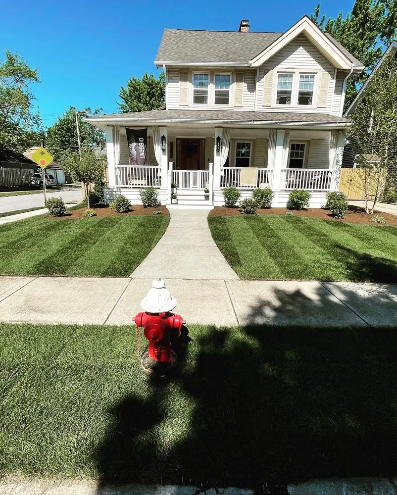 Local garden landscaping for beautiful yards across Lakewood, OH - Forni Landscaping Arts