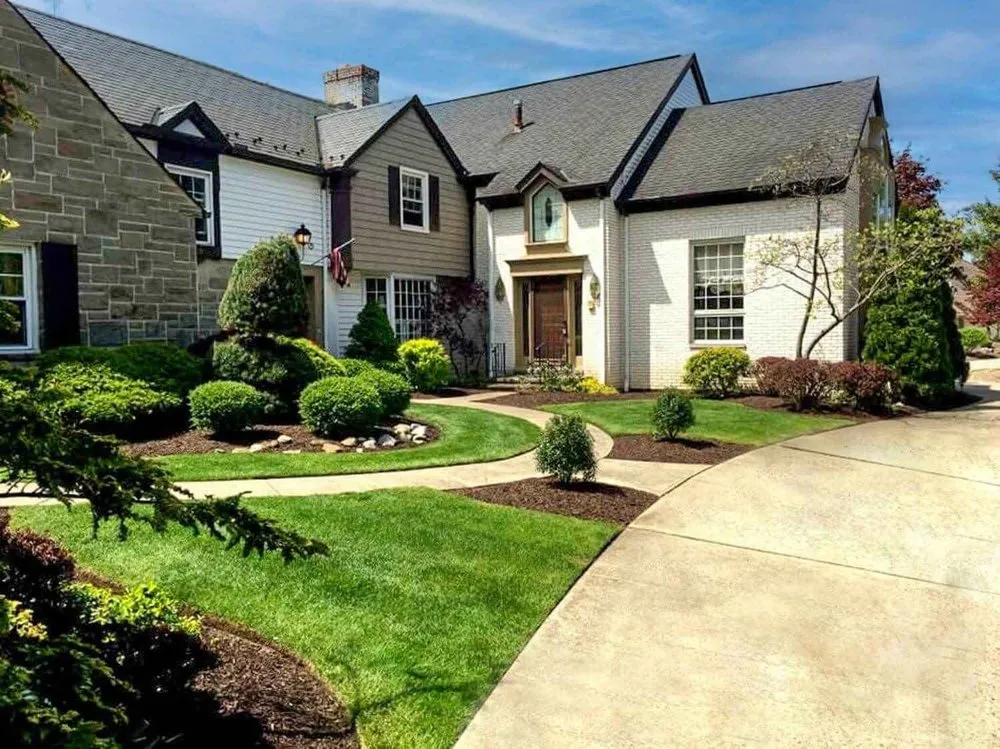 Local landscape design in Lakewood, OH - Forni Landscaping Arts