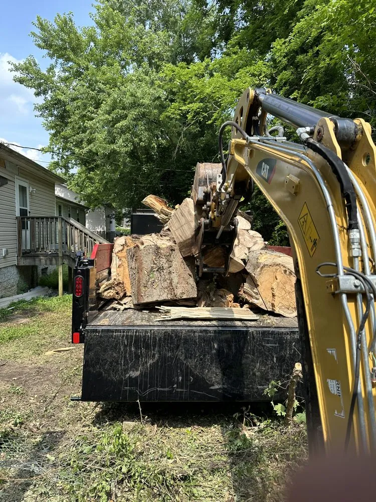 Affordable yard cleanup service in Clarksville, TN by Forrester Tree Services
