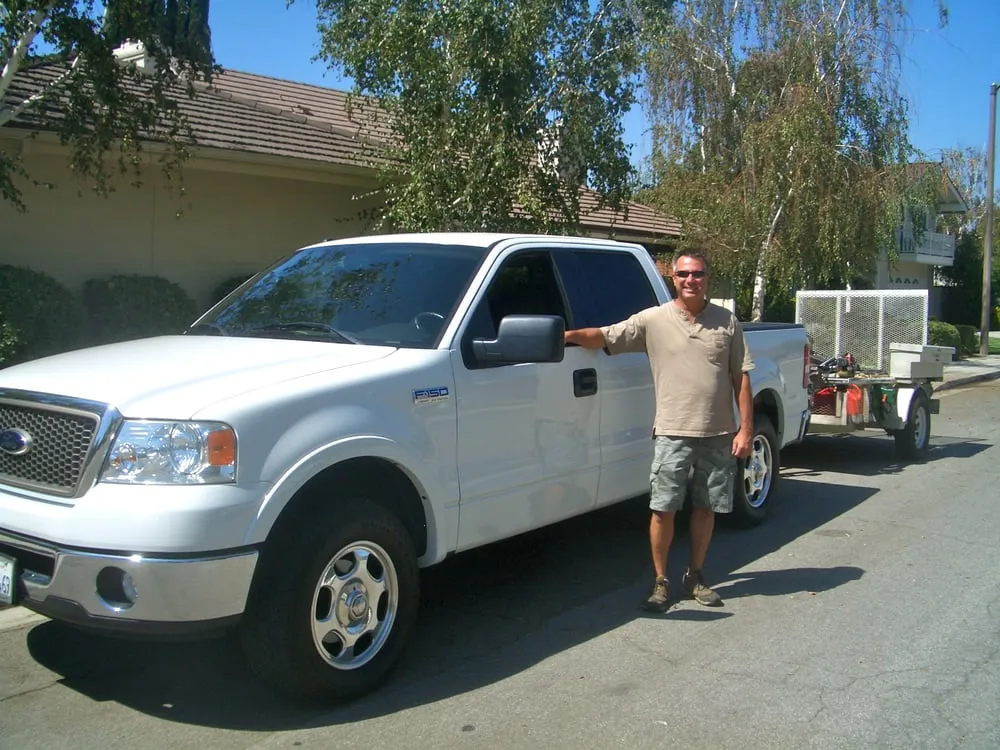 Reliable lawn mowing service experts serving Santa Clarita, CA - Forster's Landscape Maintenance