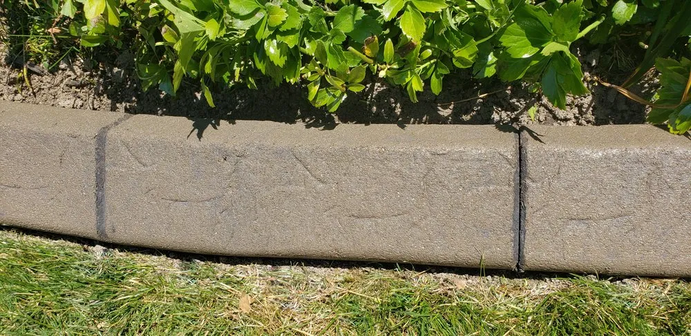 Trusted landscape installation with custom design across Fort Wayne, IN - Fort Wayne Decorative Curbing - FWDC