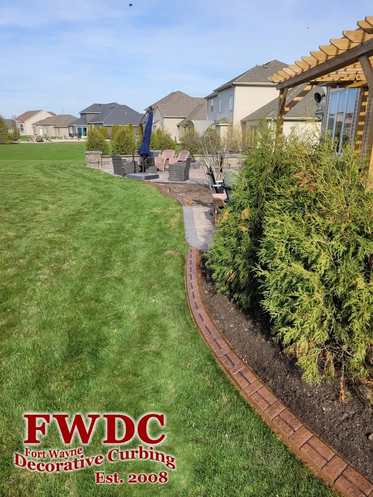 Reliable yard cleanup service experts serving Fort Wayne, IN - Fort Wayne Decorative Curbing - FWDC