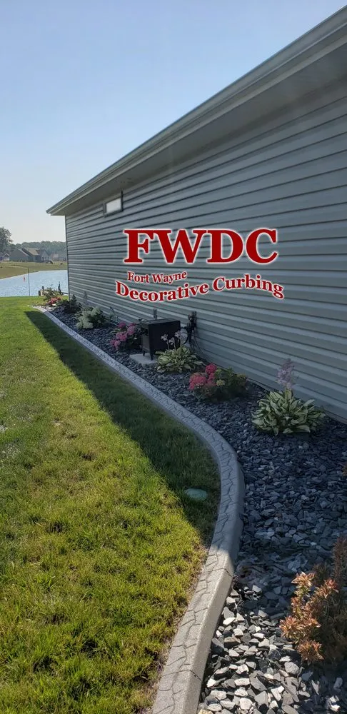 Trusted yard cleanup service in Fort Wayne, IN by Fort Wayne Decorative Curbing - FWDC