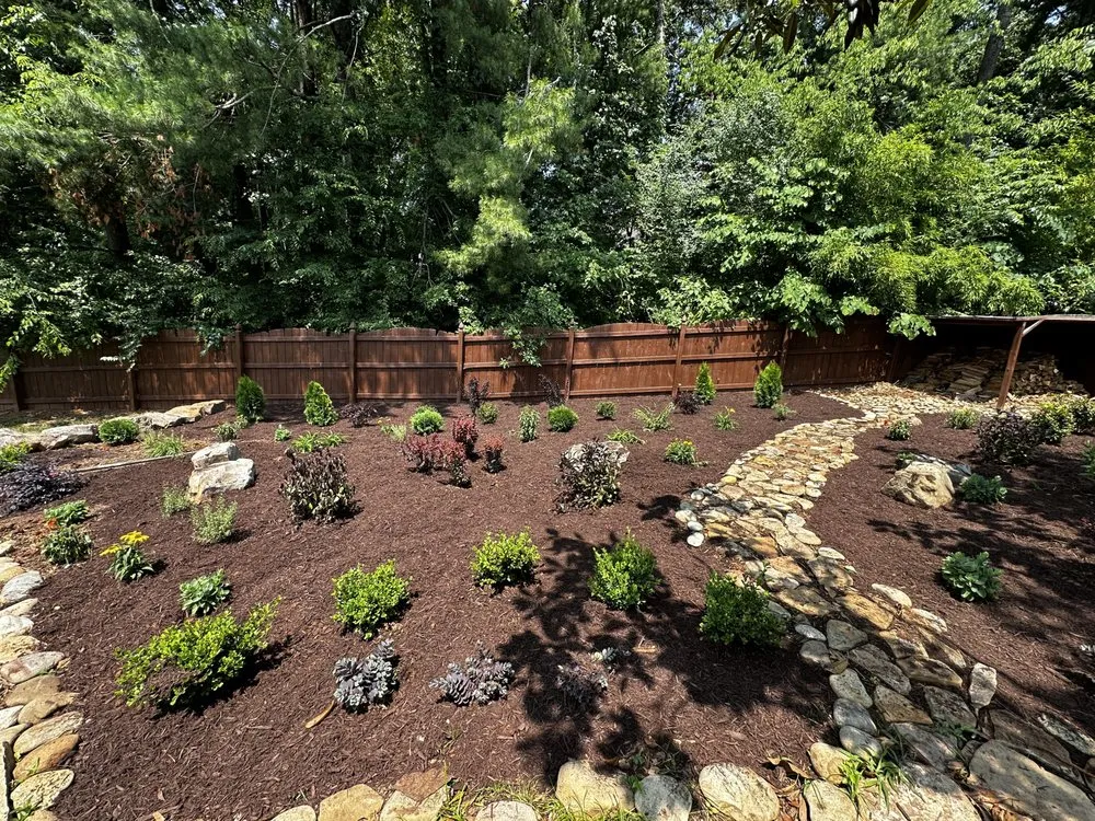 Local lawn care service experts serving Knoxville, TN - Fortenberry's Landscaping