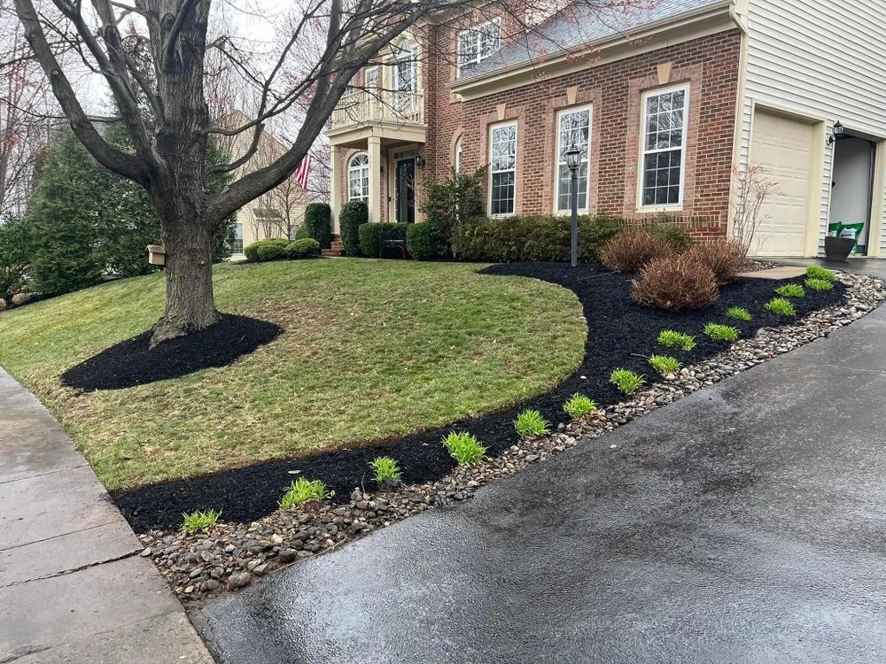 Custom lawn care service experts serving Knoxville, TN - Fortenberry's Landscaping