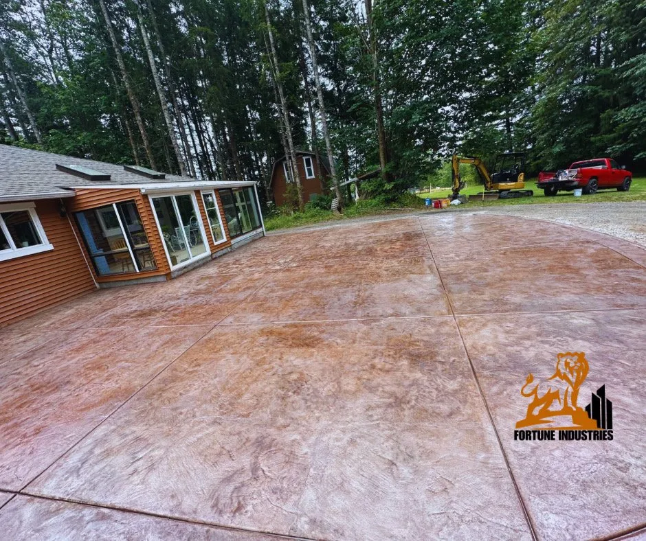 Custom yard cleanup service in Marysville, WA by Fortune Industries