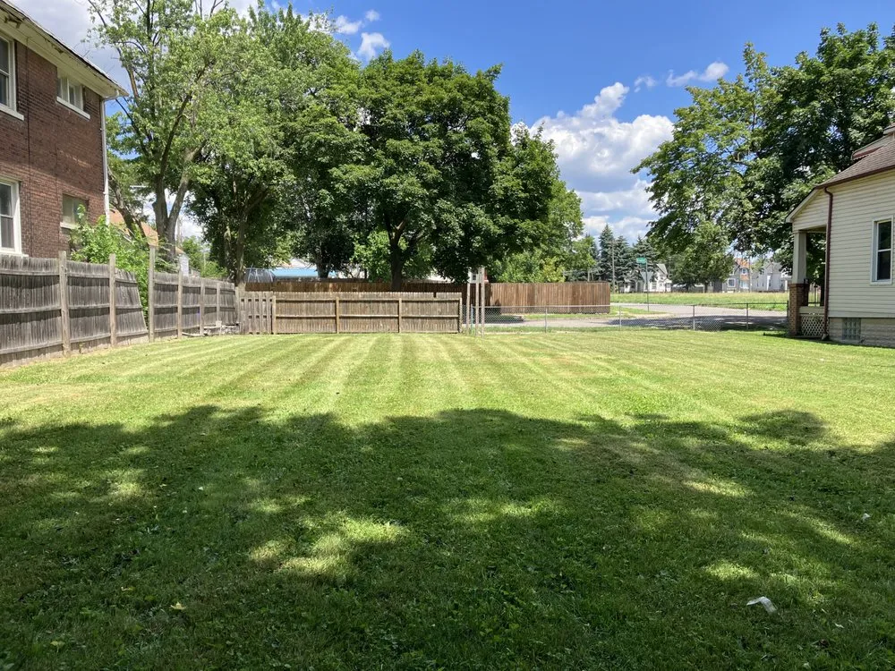 Top-rated landscaping services experts serving Detroit, MI - Forward Action Solutions