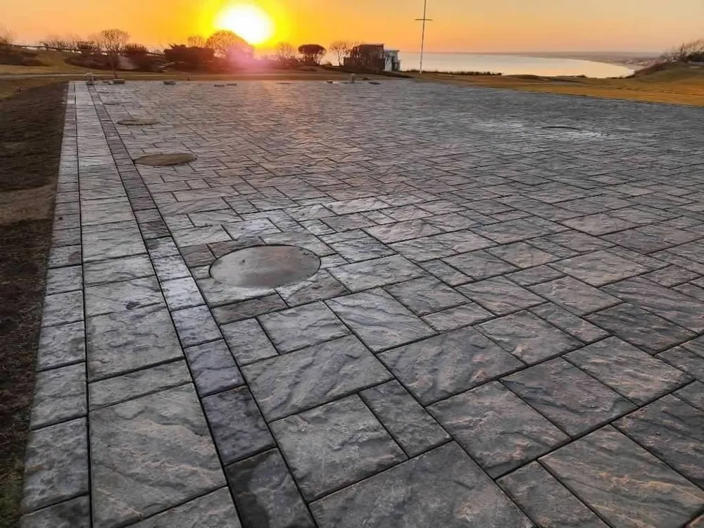 Professional yard cleanup service in Sagamore Beach, MA - Foster Creative Designs