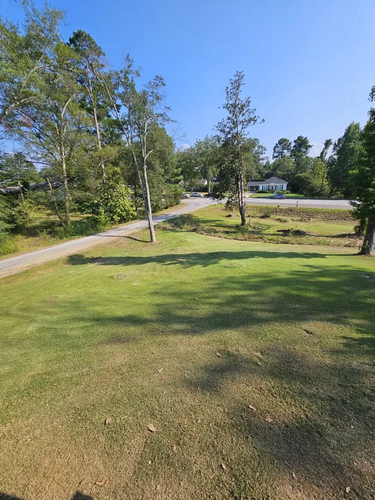 Affordable landscaping services in Calhoun City, MS - Fosters Landcaping & Lawn Maintenance