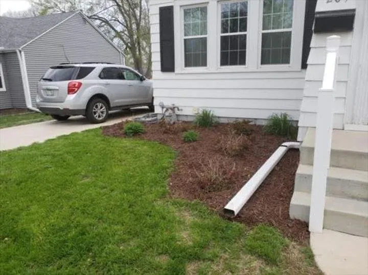 Top-rated yard maintenance experts serving Peoria, IL - Foster's Pro-Lawn & Snow Removal