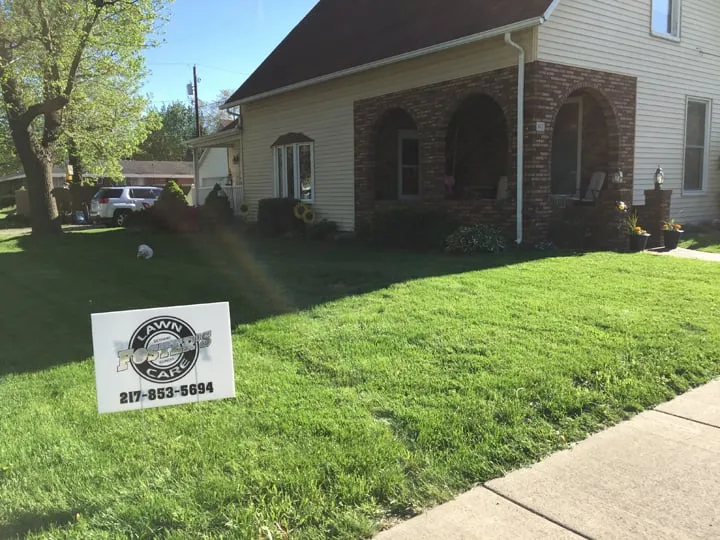 Reliable yard cleanup service near you across Bethany, IL - Foster's Property Management