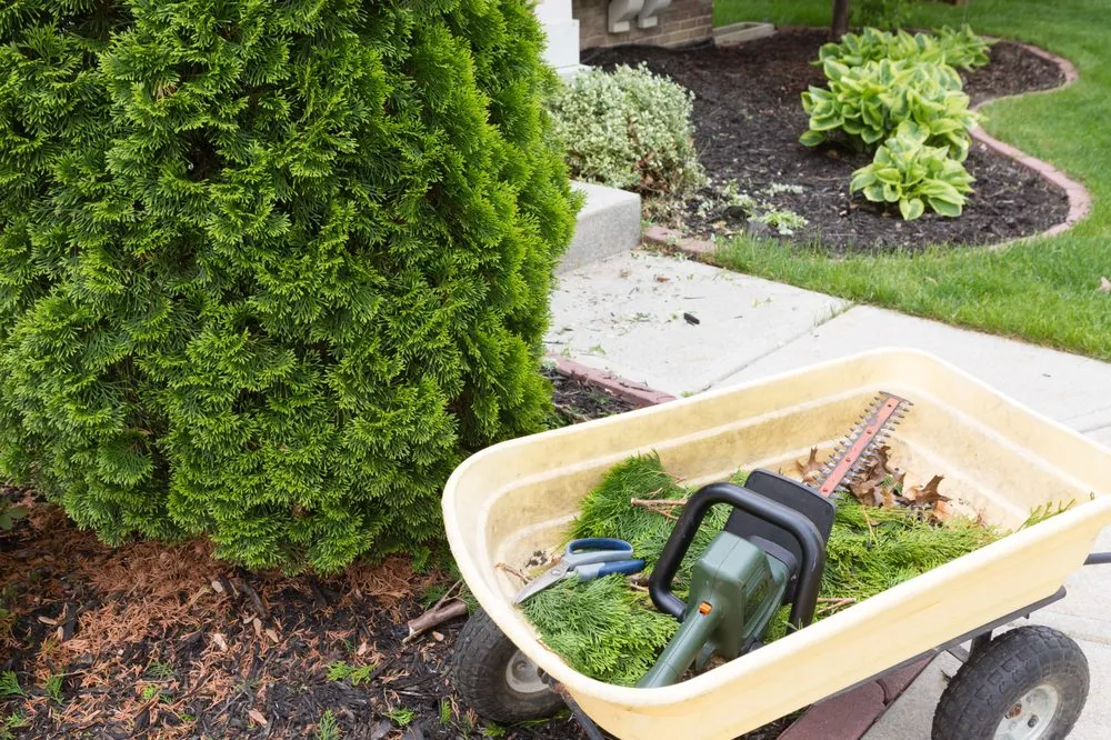 Custom garden landscaping in Claypool, IN by Fouce Landscaping