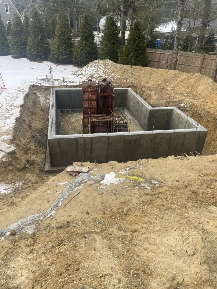 Top-rated lawn mowing service experts serving New Bedford, MA - Foundation concrete 5 start