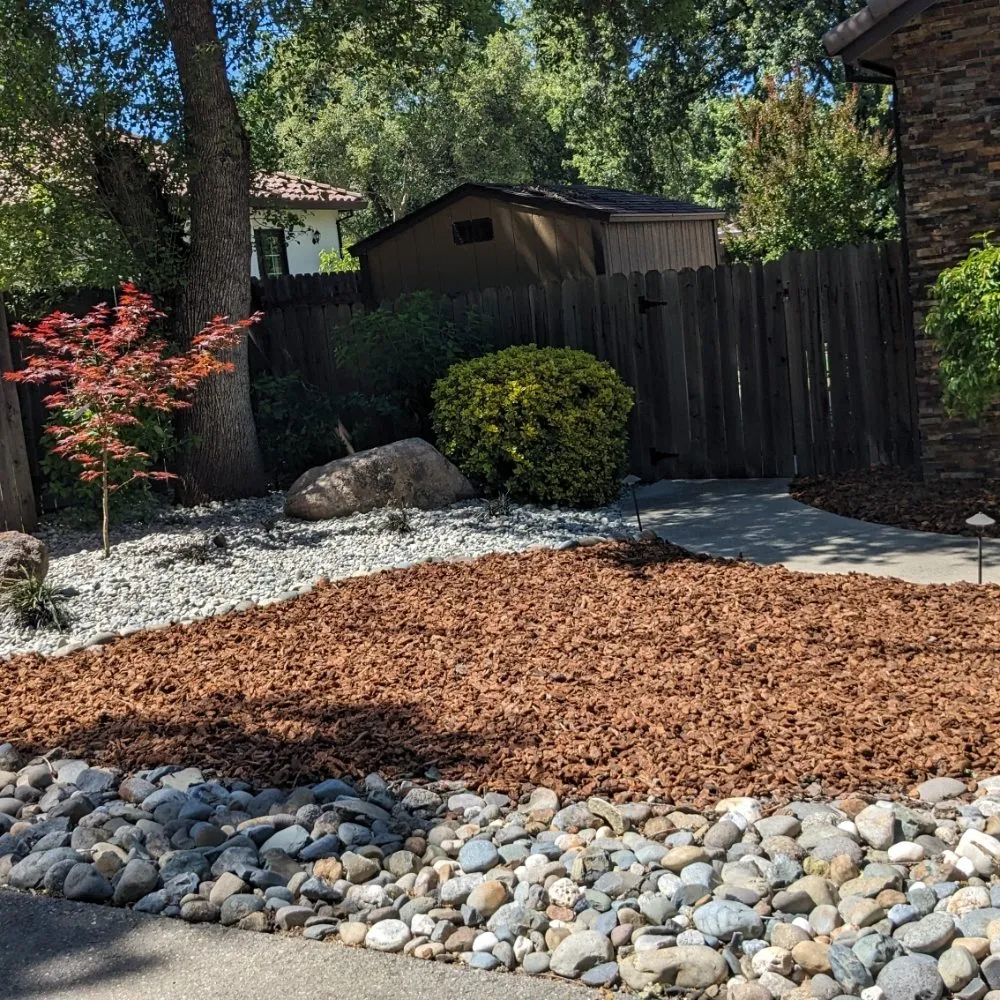 Custom garden landscaping in Sacramento, CA - Four Brothers Landscaping And Concrete