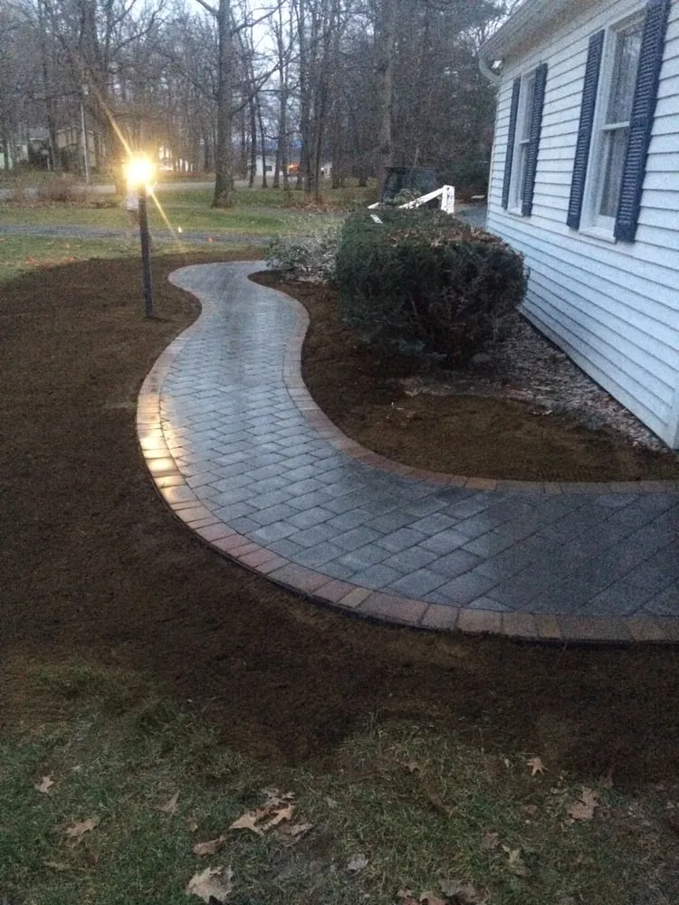 Top-rated garden landscaping for outdoor upgrades across Saint Albans City, VT - Four Leaf Landscaping