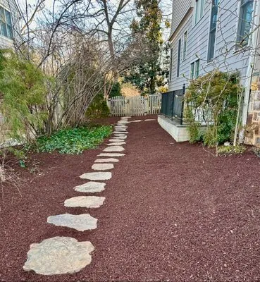 Four Oaks Landscaping Logo