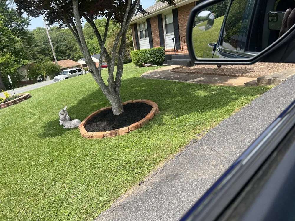 Affordable yard maintenance in Lynchburg, VA - Four Season Lawn Care And More