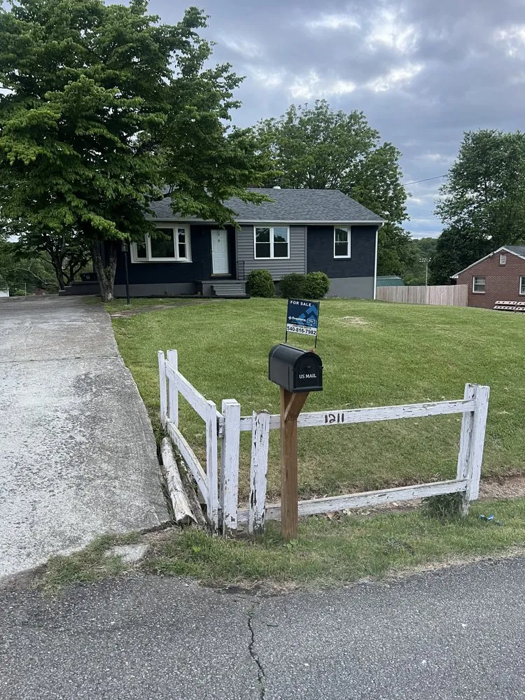 Affordable outdoor landscaping in Lynchburg, VA - Four Season Lawn Care And More