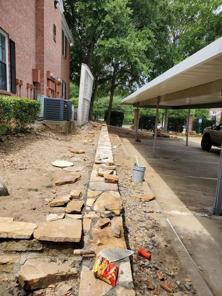 Affordable landscaping services in Dallas, TX by Four Season Mowing