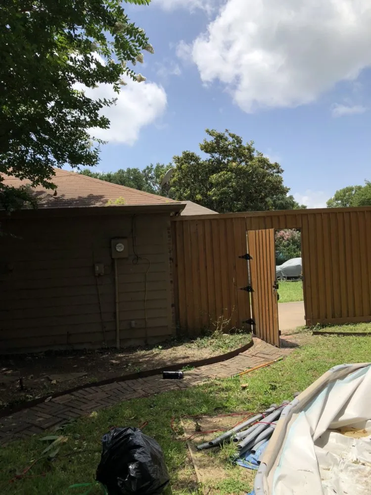 Trusted lawn mowing service for year-round maintenance across Dallas, TX - Four Season Mowing