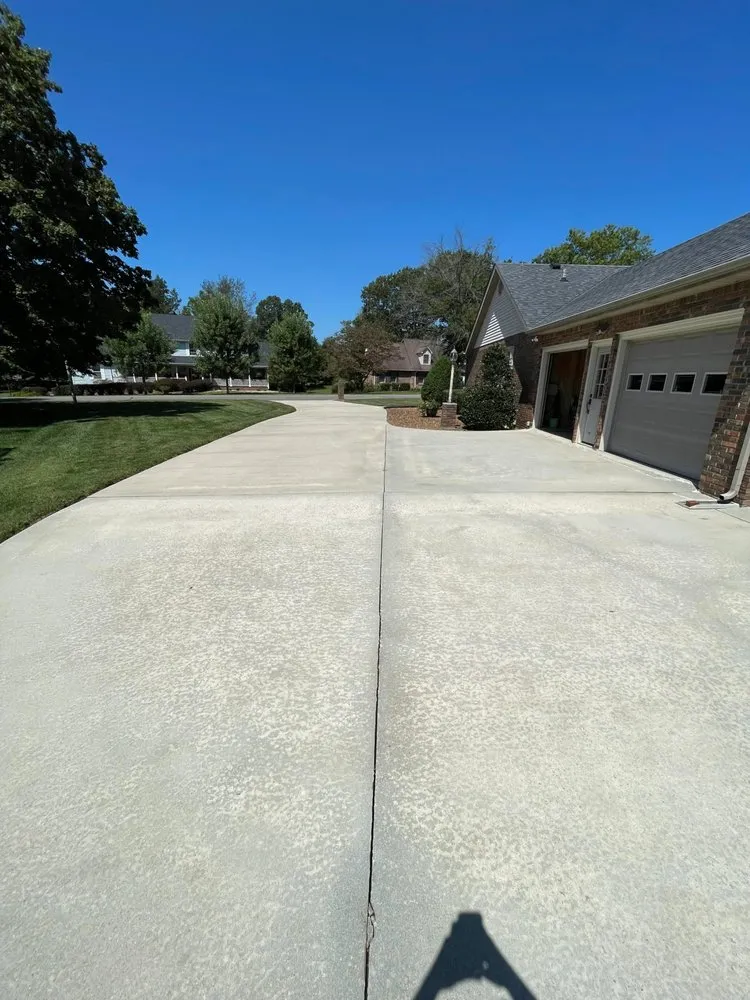 Expert lawn care service experts serving Mitchell, SD - Four-Season Solutions