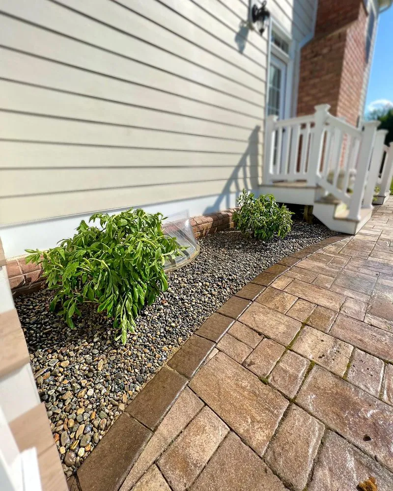 Expert yard maintenance experts serving Pasadena, MD - Four Seasons Contracting