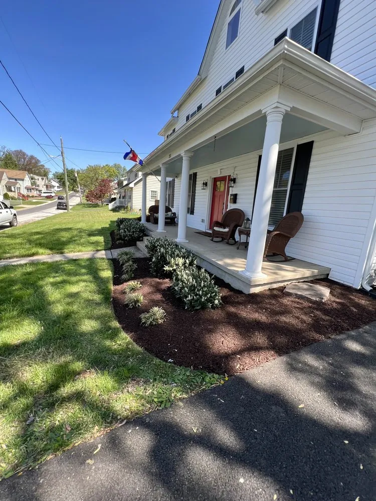 Affordable garden landscaping for beautiful yards in Pasadena, MD by Four Seasons Contracting