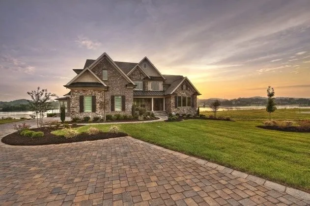 Professional lawn mowing service in Knoxville, TN - Four Seasons Grounds Management