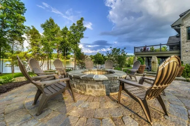 Professional garden landscaping in Knoxville, TN by Four Seasons Grounds Management