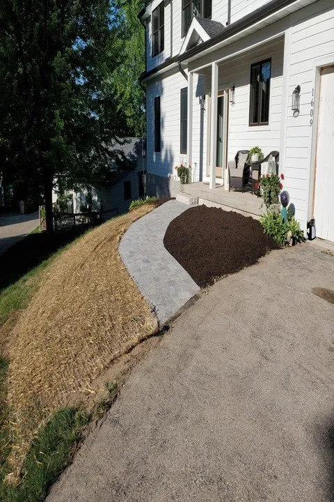 Top-rated landscaping services in Delavan, WI - Four Seasons Home Care