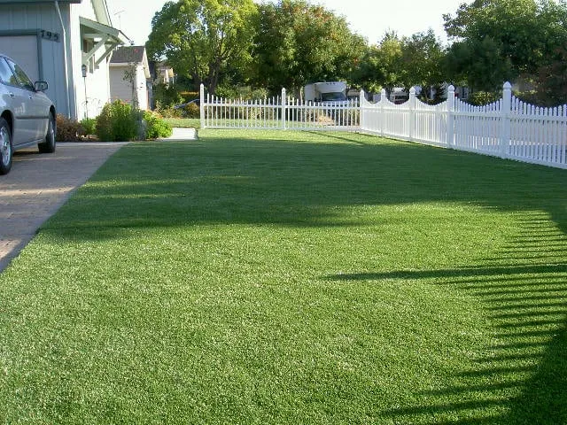 Expert yard maintenance for beautiful yards in Sunnyvale, CA by Four Seasons Landscape & Design