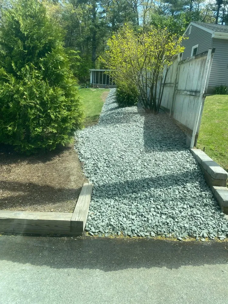 Professional residential landscaping in Cranston, RI - Four Seasons Landscape and Construccion