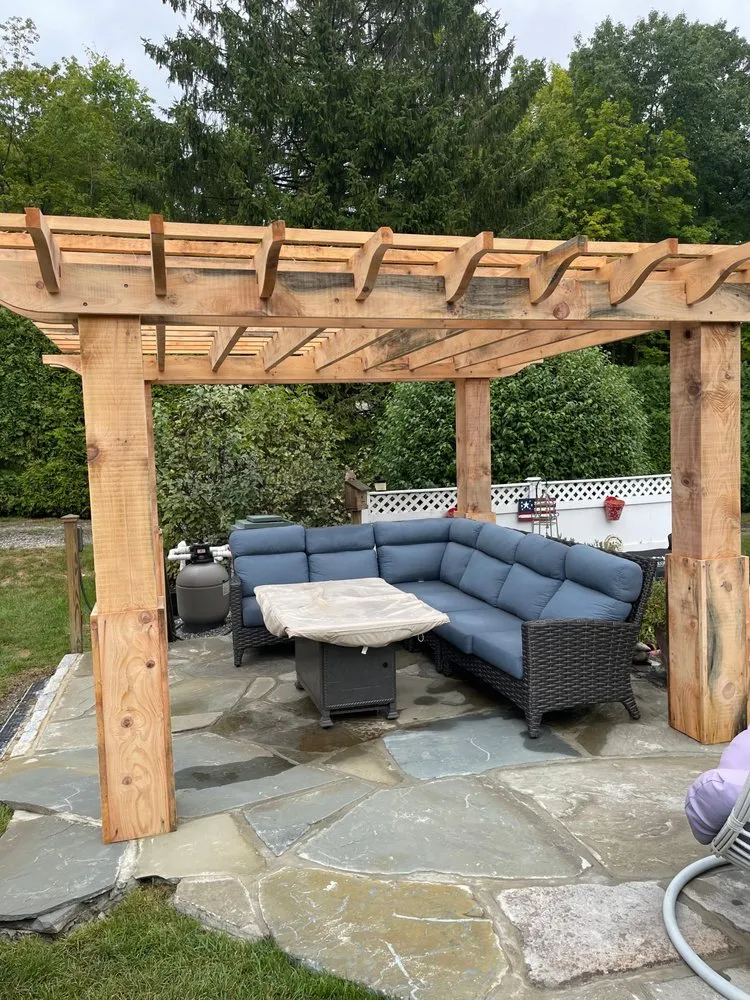 Expert lawn care service experts serving Fairfield, CT - Four Seasons Landscape and Fence