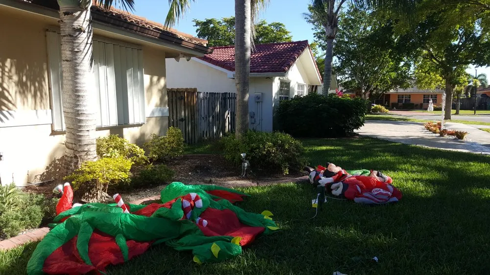 Custom lawn mowing service in Three Lakes, FL - Four Seasons Landscape Architecture